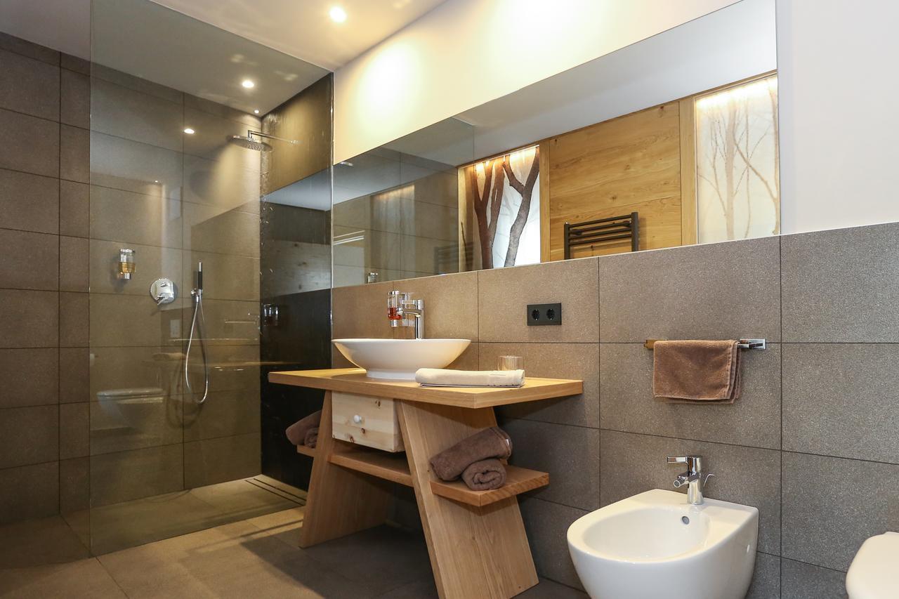 Hotel Gasthof Hoellriegl Sarentino 部屋 写真