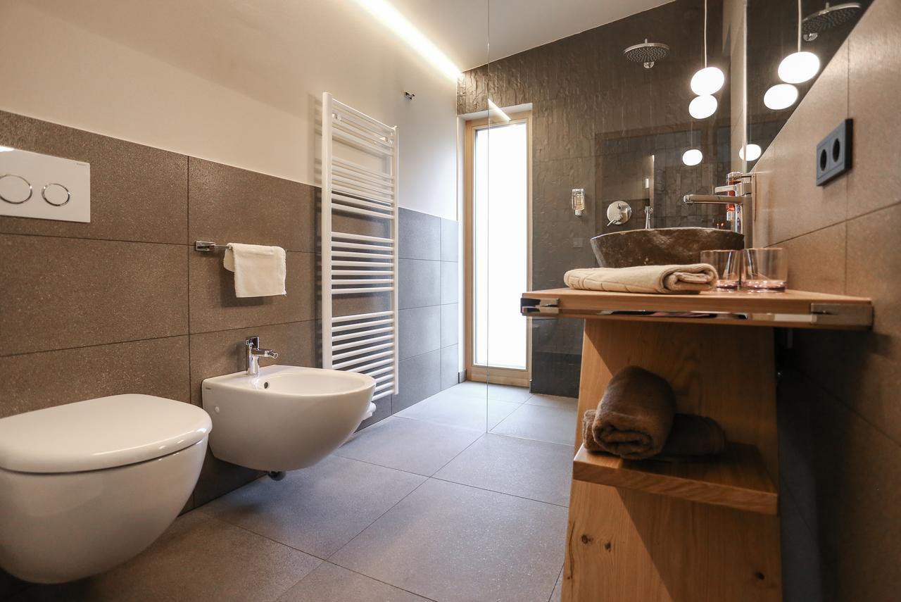 Hotel Gasthof Hoellriegl Sarentino 部屋 写真
