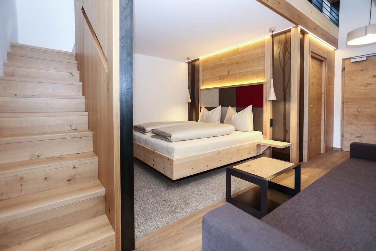Hotel Gasthof Hoellriegl Sarentino 部屋 写真