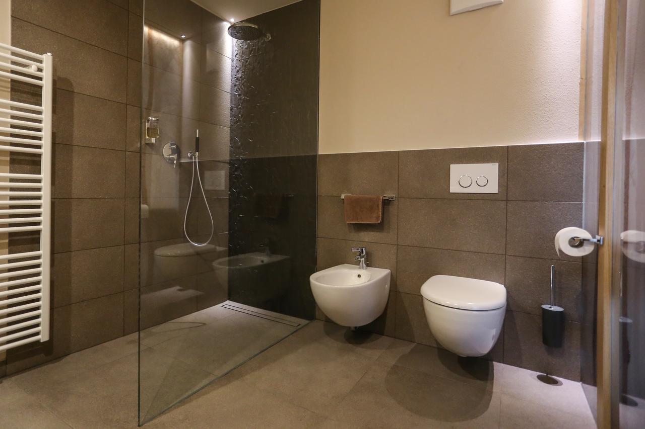 Hotel Gasthof Hoellriegl Sarentino 部屋 写真