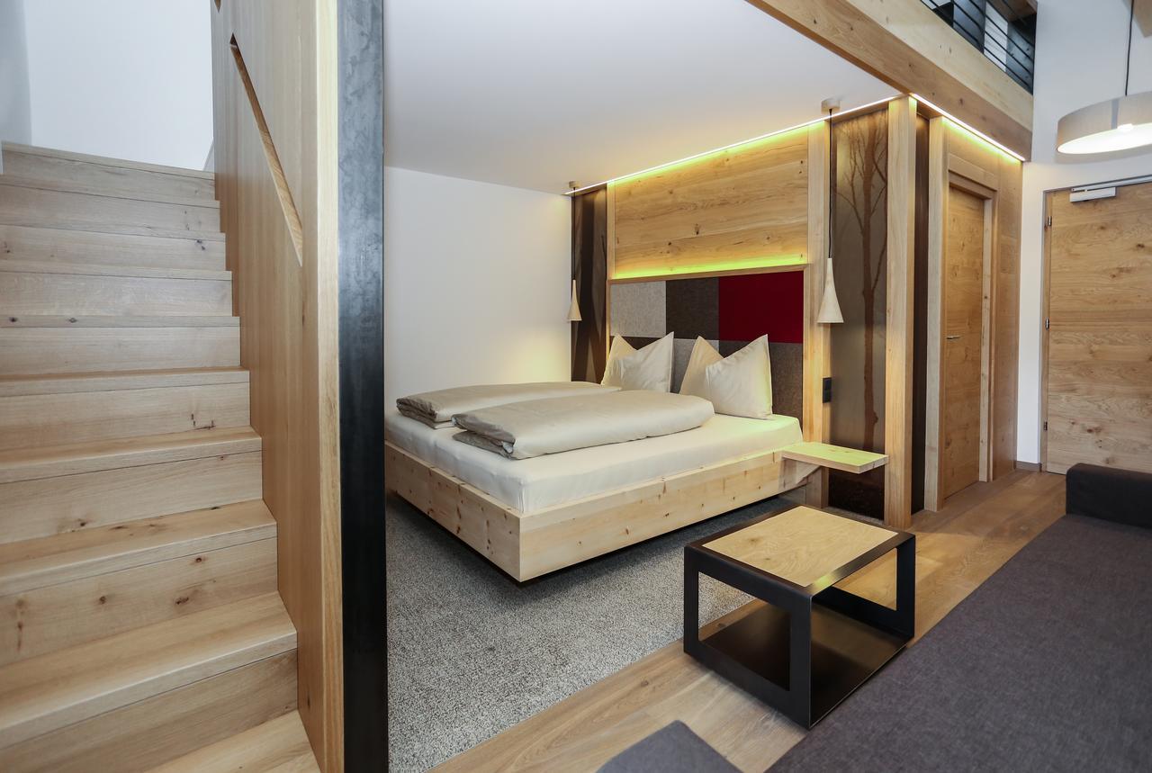 Hotel Gasthof Hoellriegl Sarentino 部屋 写真
