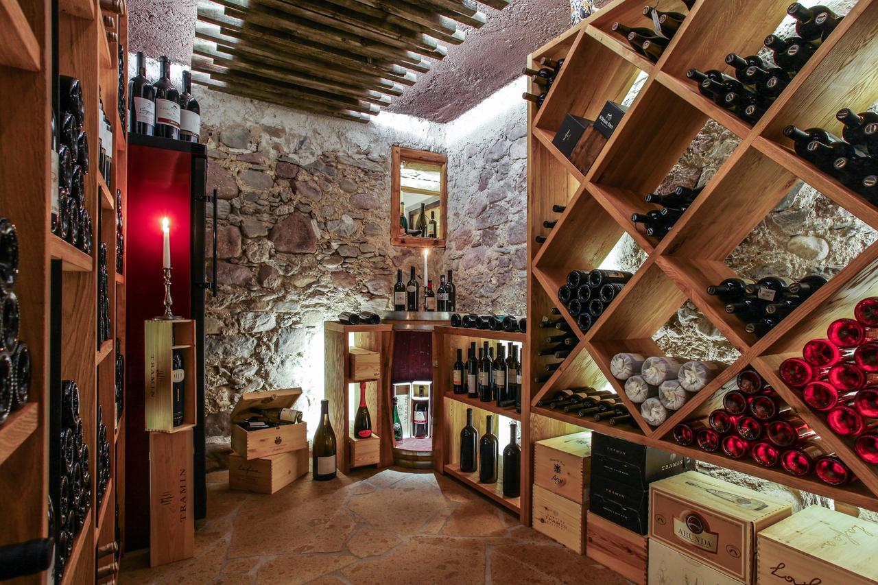 Hotel Gasthof Hoellriegl Sarentino エクステリア 写真